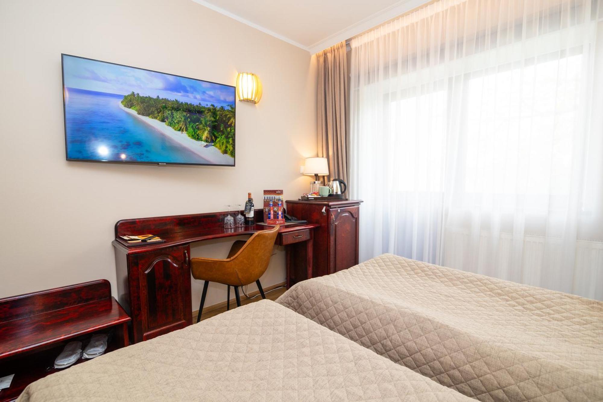 Hotel Legend Pärnu Esterno foto