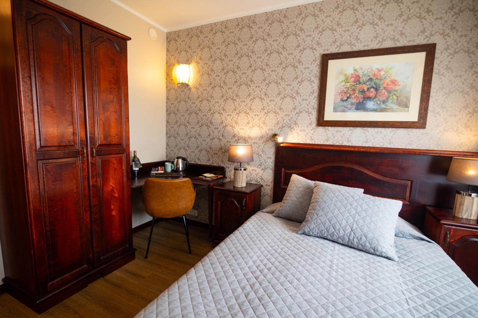Hotel Legend Pärnu Esterno foto