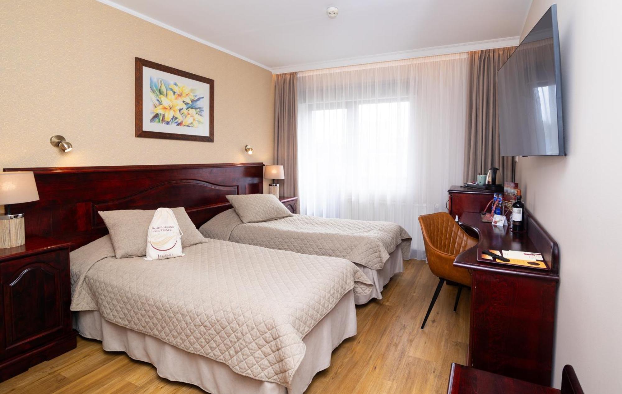 Hotel Legend Pärnu Esterno foto