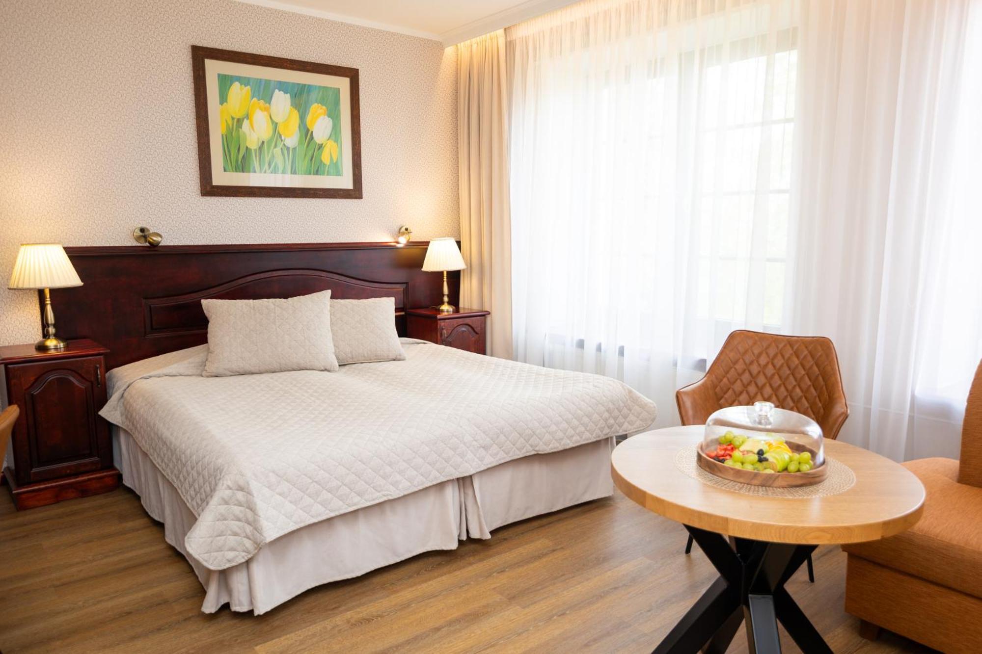 Hotel Legend Pärnu Esterno foto
