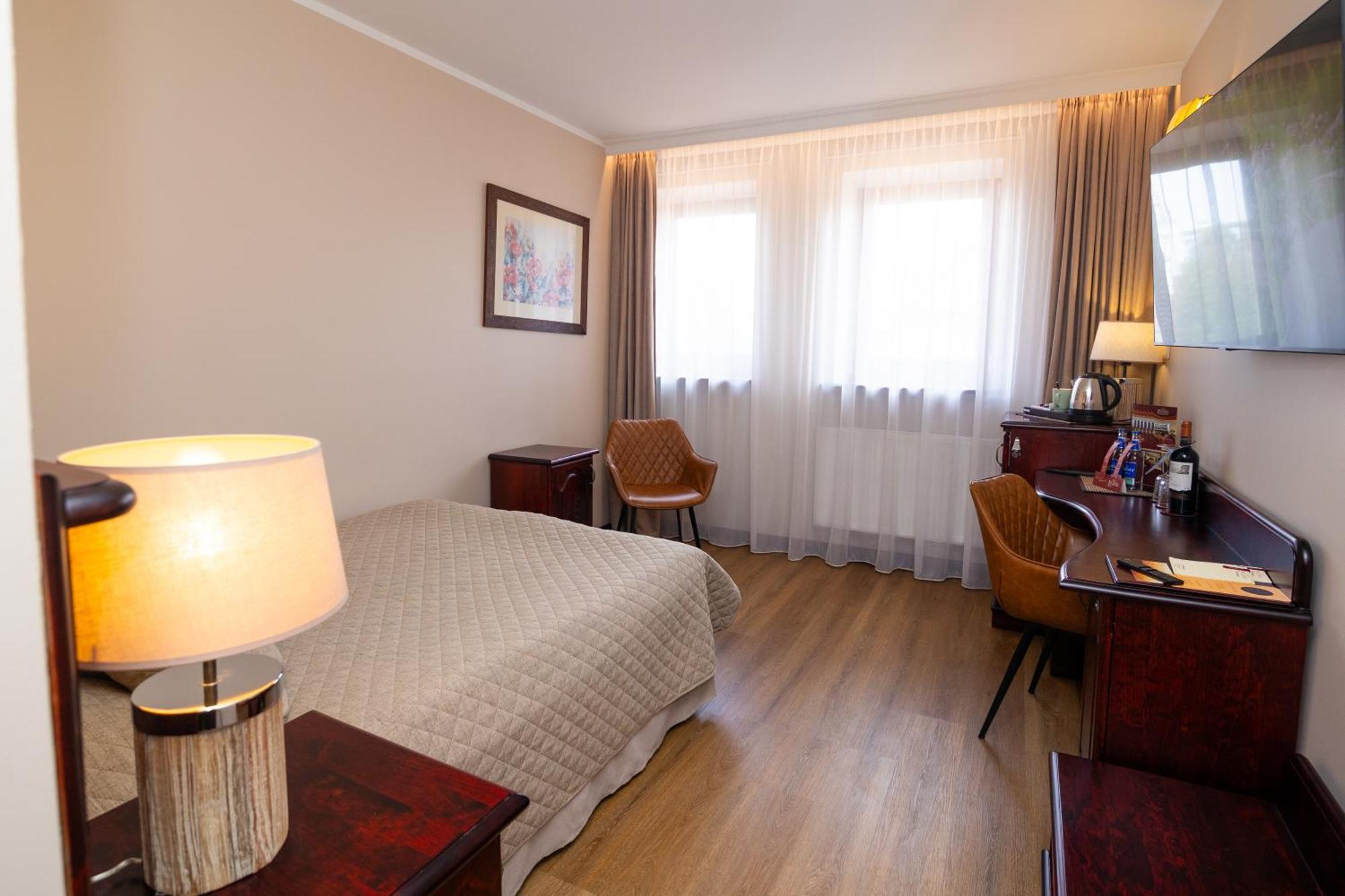Hotel Legend Pärnu Esterno foto