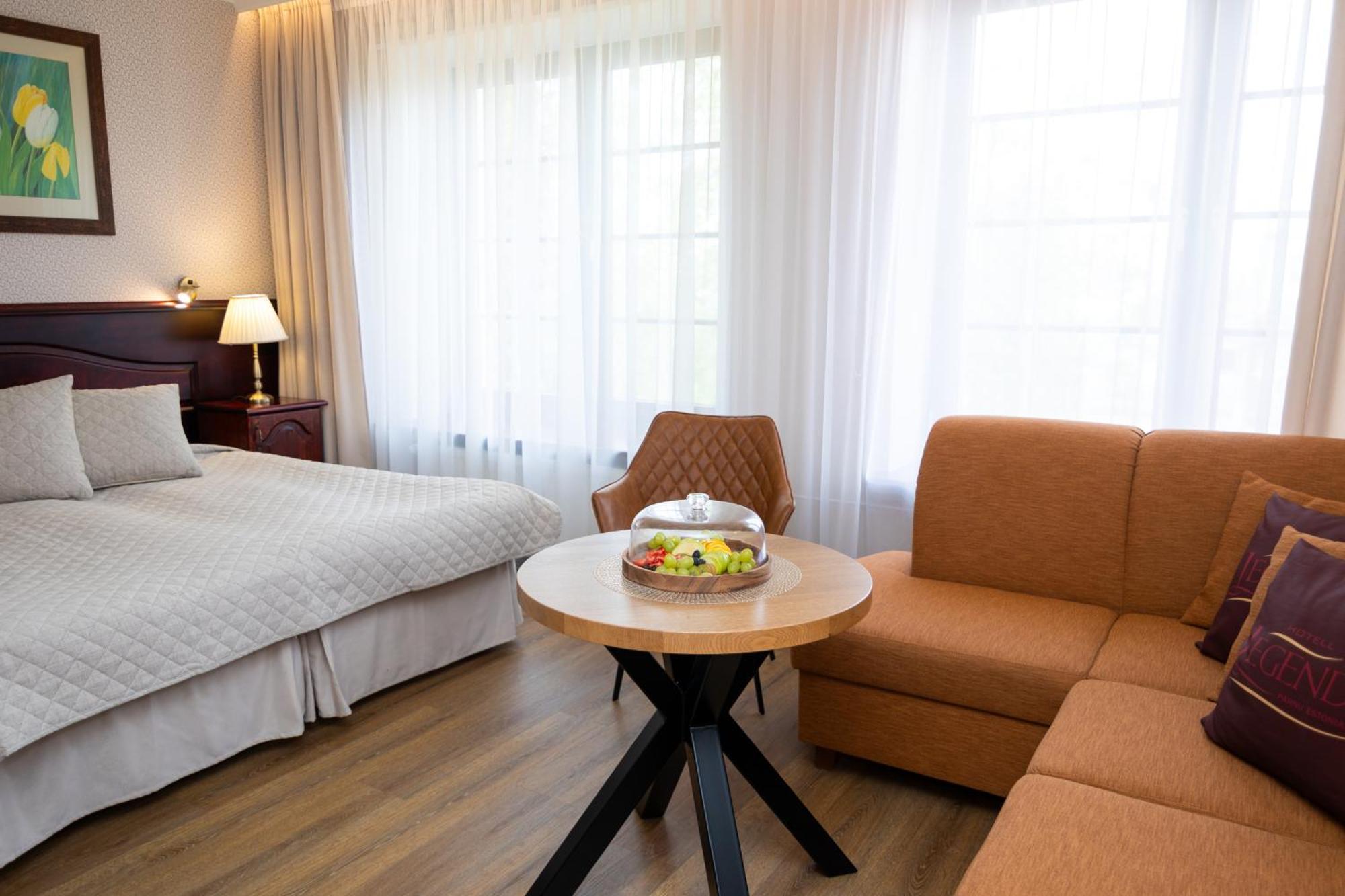 Hotel Legend Pärnu Esterno foto
